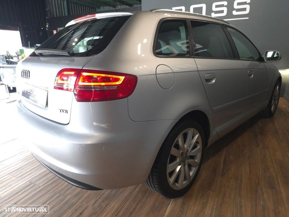 Audi A3 Sportback 1.6 TDI Attraction - 19