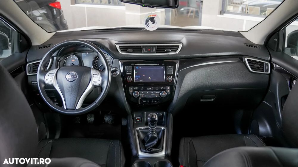 Nissan Qashqai 1.6 DIG-T ACENTA - 9