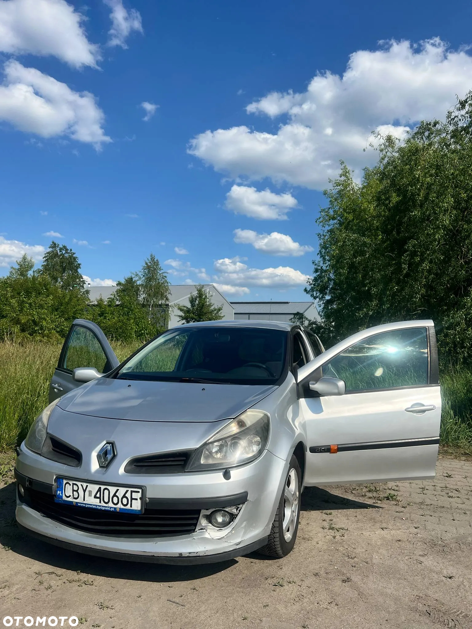 Renault Clio - 11