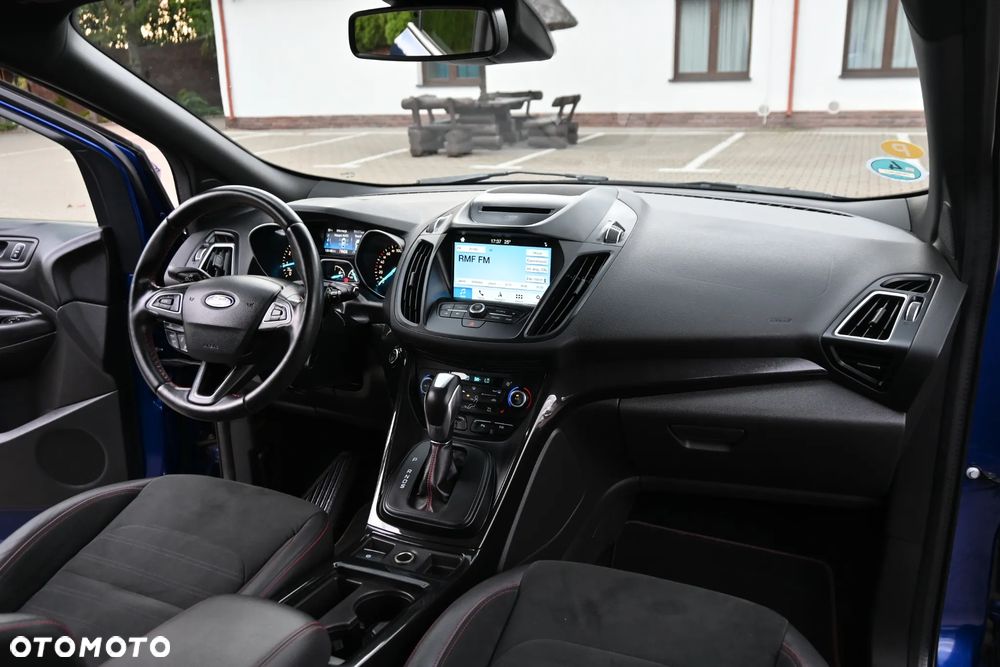 Ford Kuga 1.5 EcoBoost 4x4 ST-Line - 28