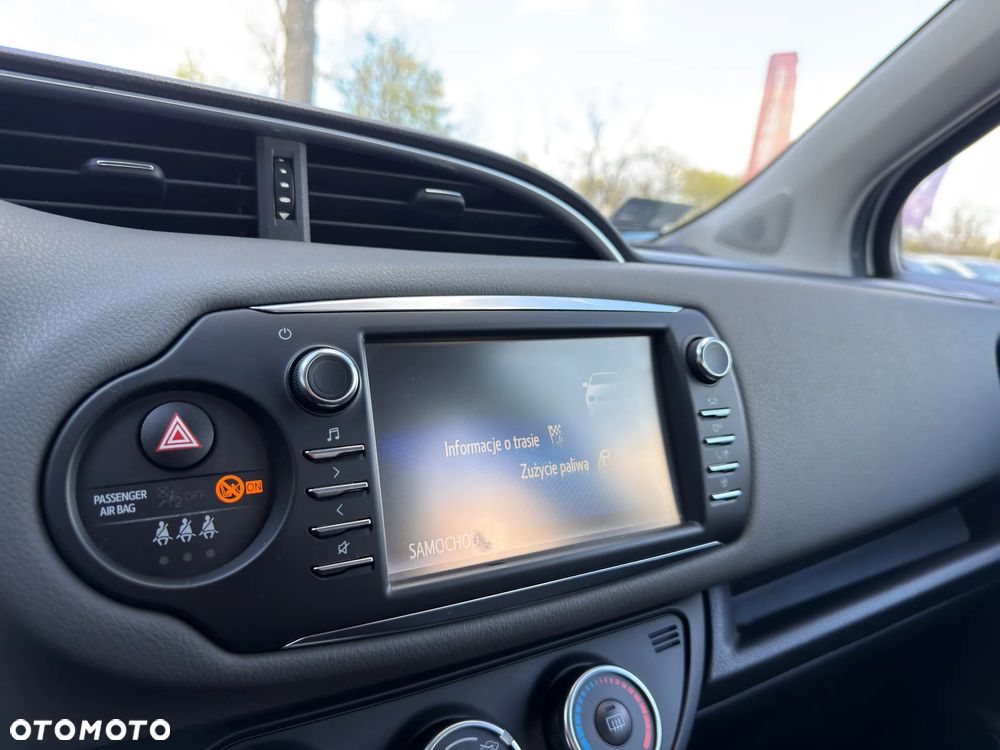 Toyota Yaris 1.5 Premium CVT - 21