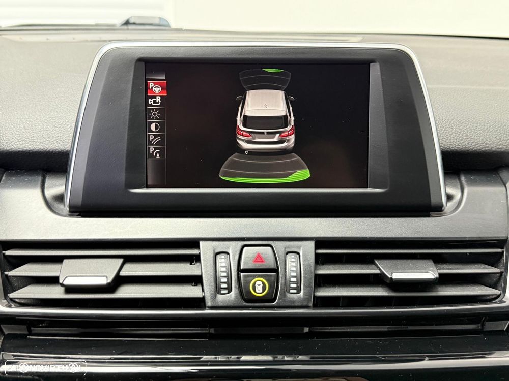 BMW 220 Active Tourer d Advantage - 16