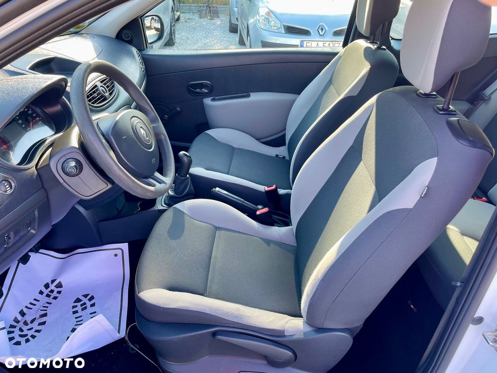 Renault Clio 1.2 16V Authentique - 26