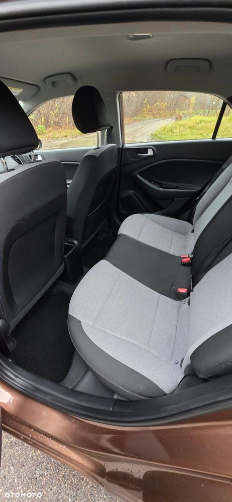 Hyundai i20 1.2 YES Silver - 18