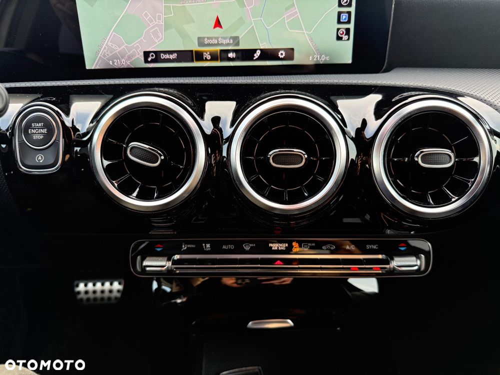 Mercedes-Benz Klasa A 180 AMG Line 7G-DCT - 20