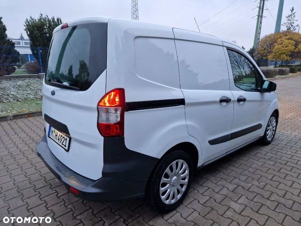 Ford Transit Courier - 7