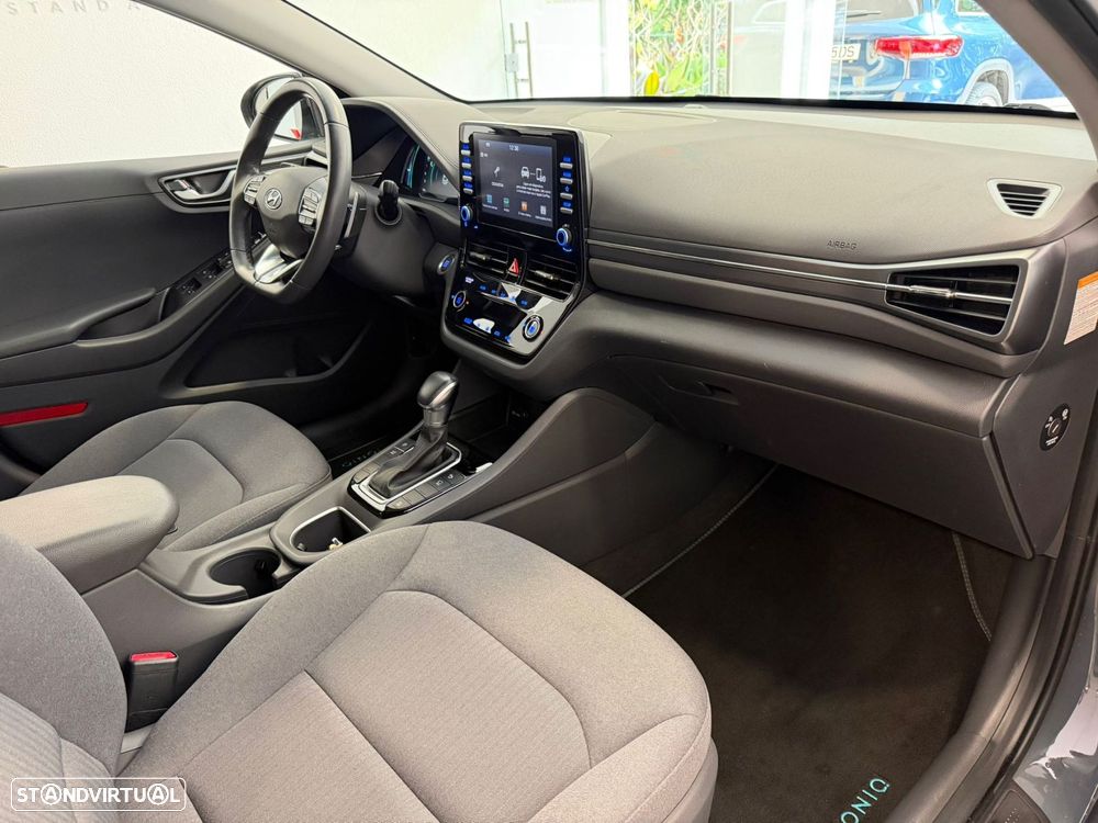 Hyundai Ioniq 1.6 GDI PHEV Tech - 10