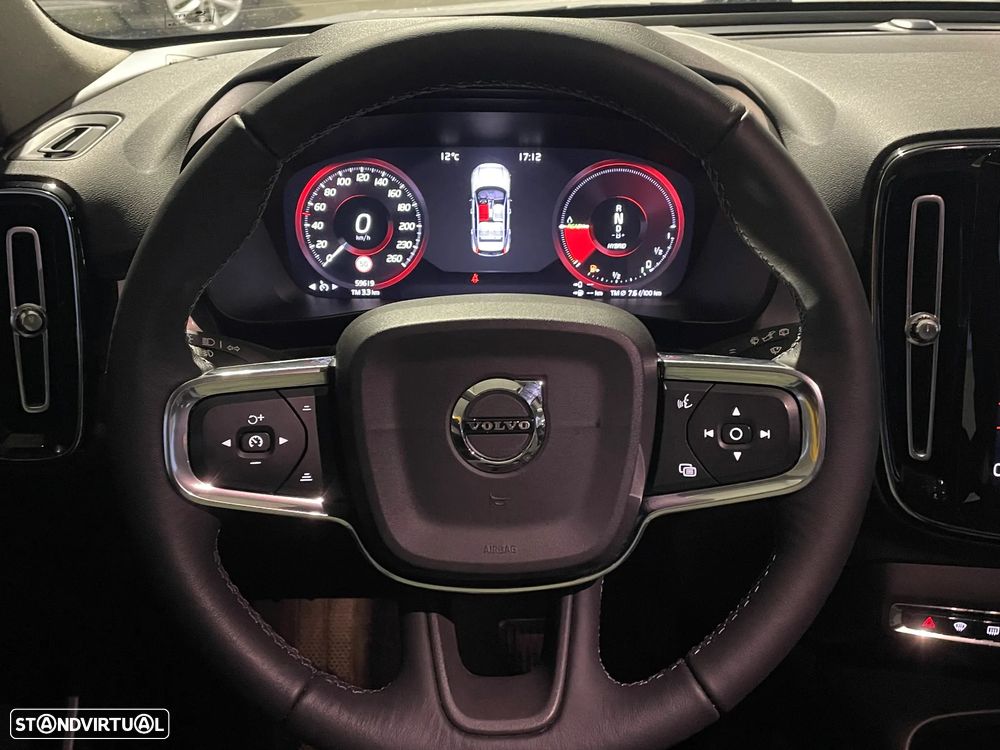 Volvo XC 40 1.5 T5 PHEV Momentum Plus - 16