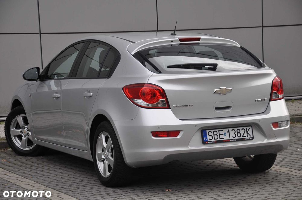 Chevrolet Cruze - 4