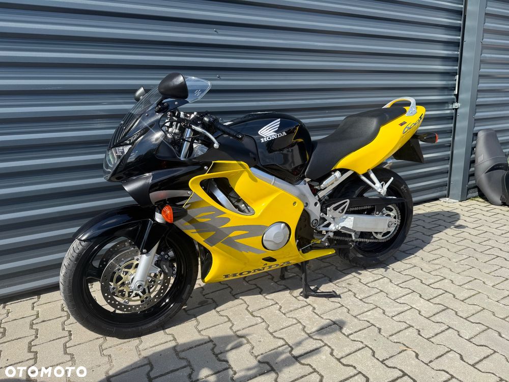 Honda CBR - 4