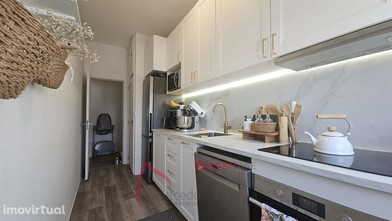 Apartamento T3 Remodelado - Grande imagem: 2/60