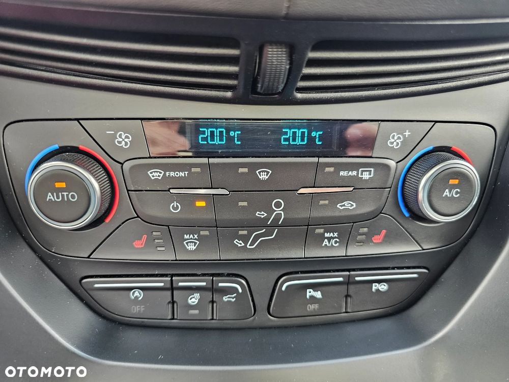 Ford Kuga 2.0 TDCi 4x4 Vignale - 23