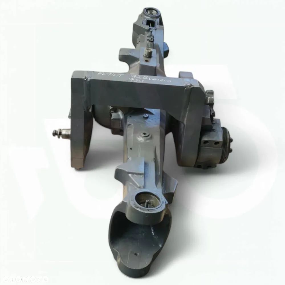 Mocowanie OŚ PRZEDNIA H816301050021 Fendt 930 Vario - 4