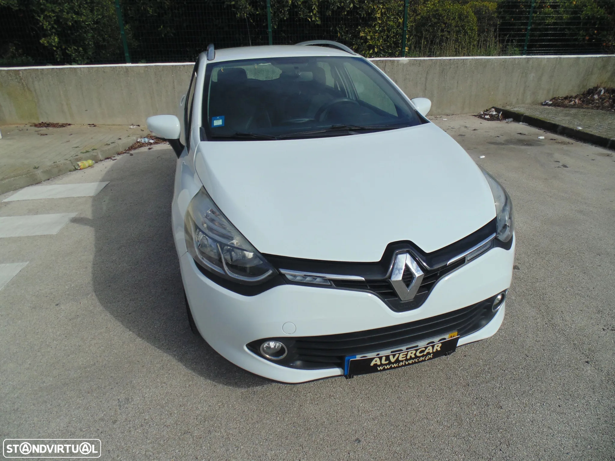 Renault Clio Sport Tourer 0.9 TCE Dynamique S - 4