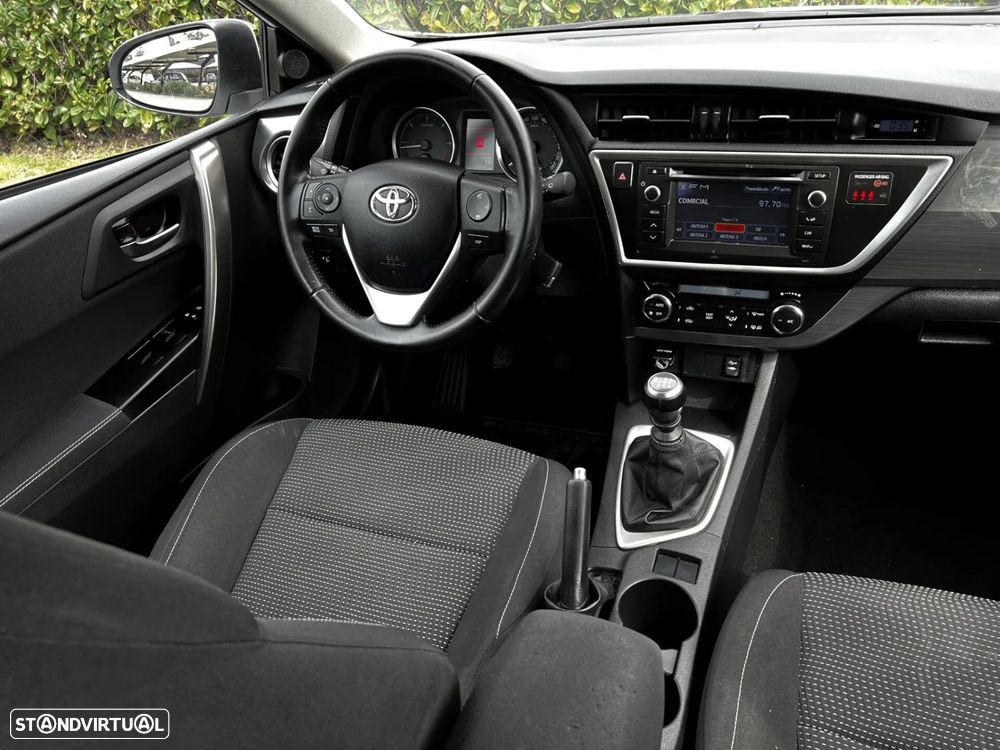 Toyota Auris 1.4 D-4D Comfort - 8