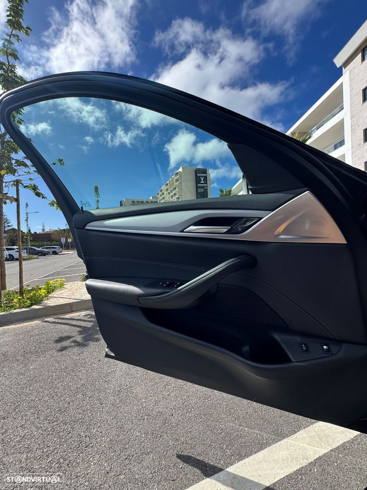 BMW 530 e Line Luxury - 9