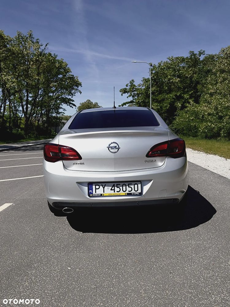 Opel Astra 1.4 T Active EU6 - 8