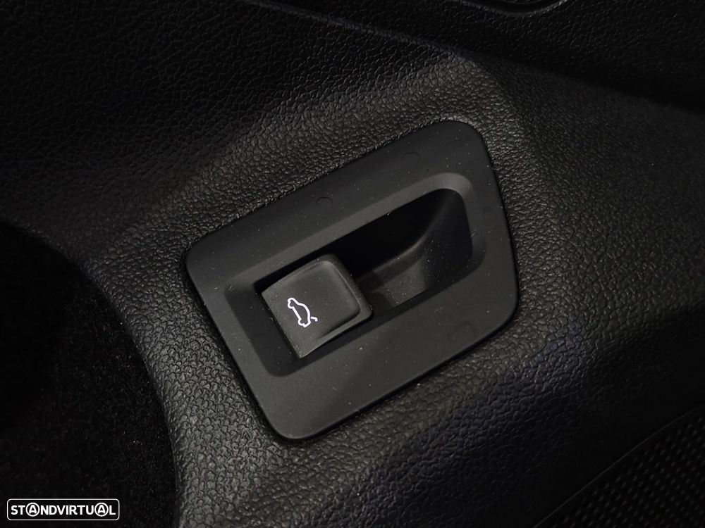 VW Arteon 2.0 TDI Elegance DSG - 35