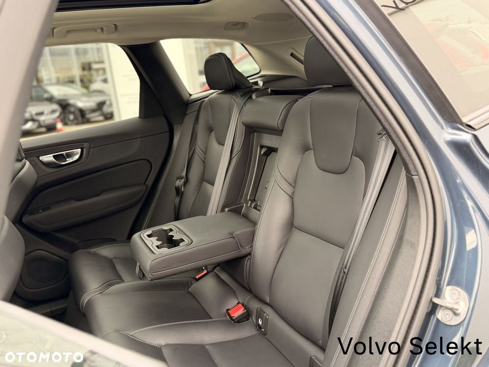Volvo XC 60 - 30
