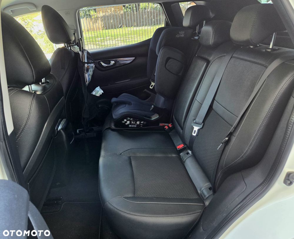 Nissan Qashqai 1.3 DIG-T Tekna - 13