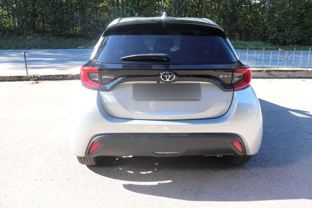 Toyota Yaris Hybrid 1.5 Selection Style - 5