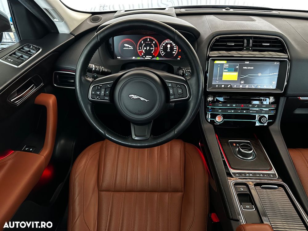 Jaguar F-Pace 30d AWD 300 Sport - 8