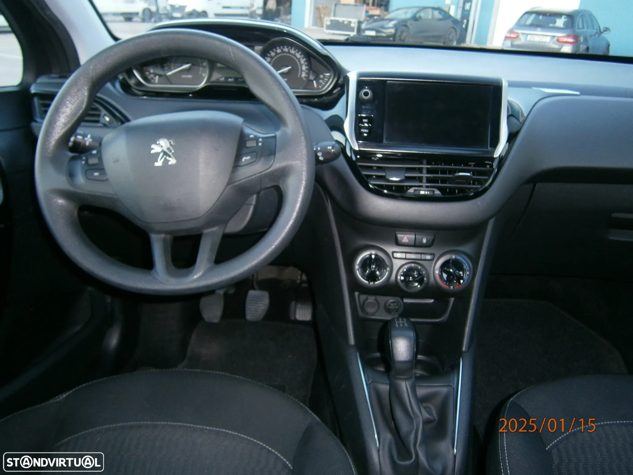 Peugeot 208 1.2 PureTech Active - 9