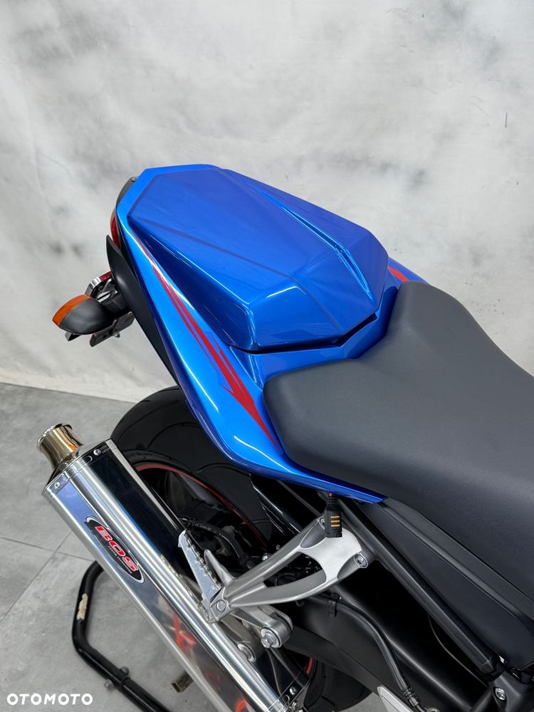 Yamaha FZ - 20