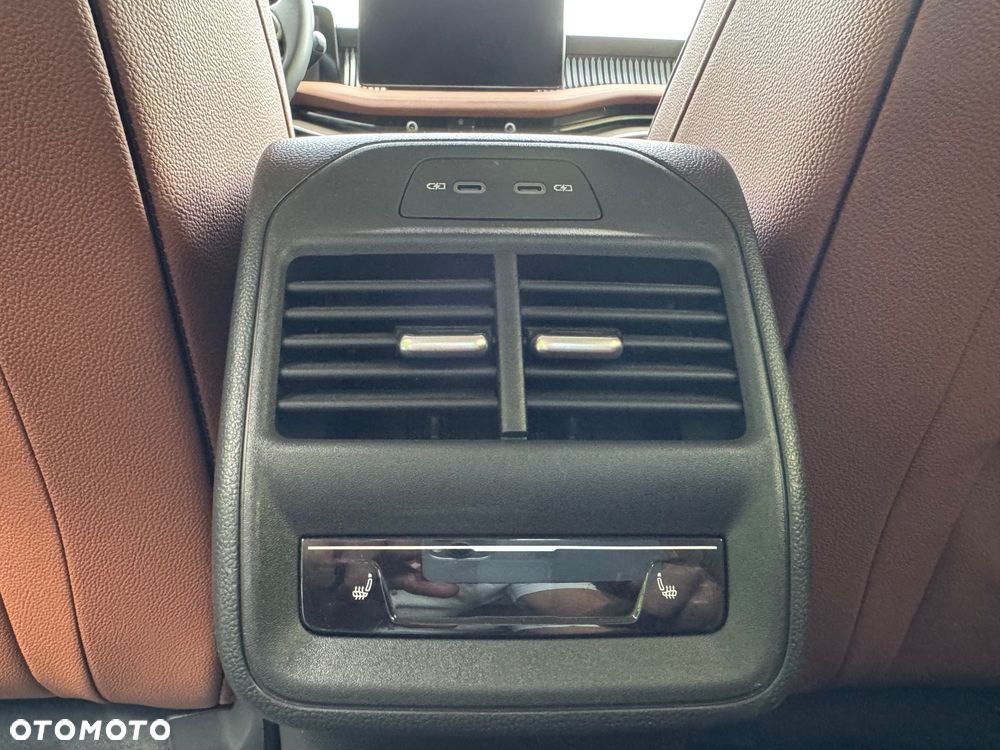 Skoda Superb 2.0 TDI SCR 4x4 L&K DSG - 22