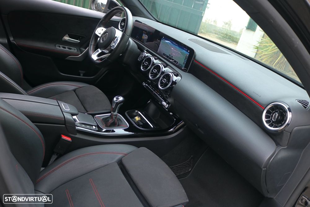 Mercedes-Benz A 160 d AMG Line - 12