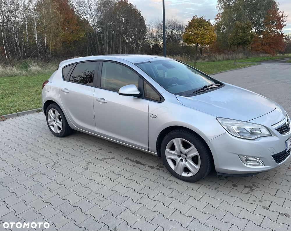 Opel Astra - 2