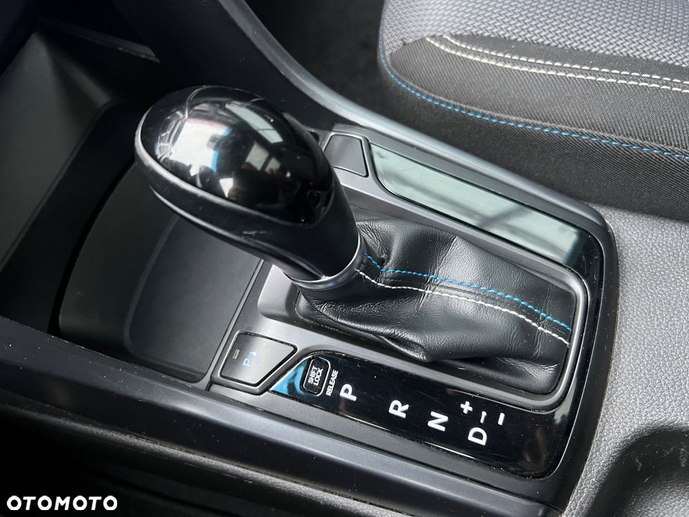 Hyundai i30 1.6 CRDi BlueDrive Premium DCT - 27
