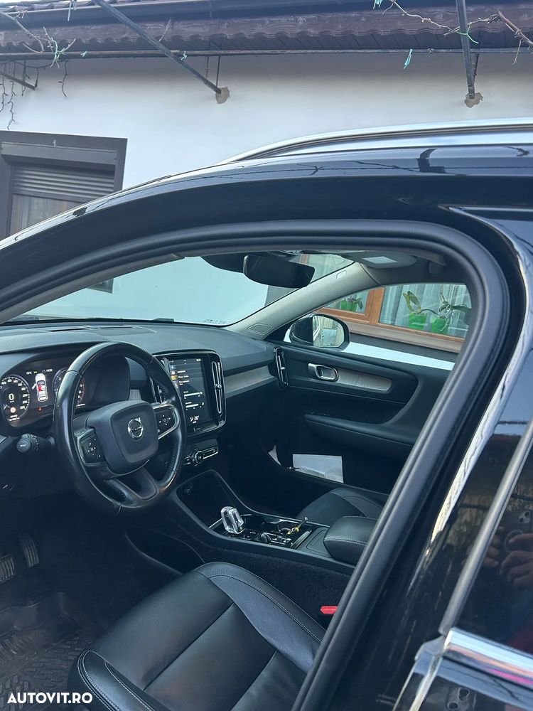 Volvo XC 40 D3 AWD Momentum - 2