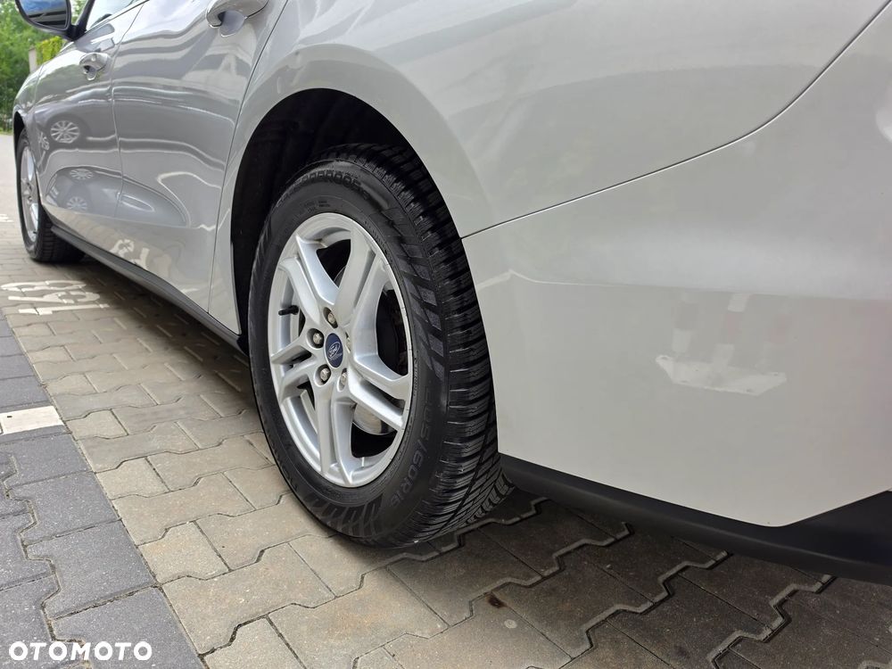 Ford Focus 1.5 TDCi Platinium X ASS - 8