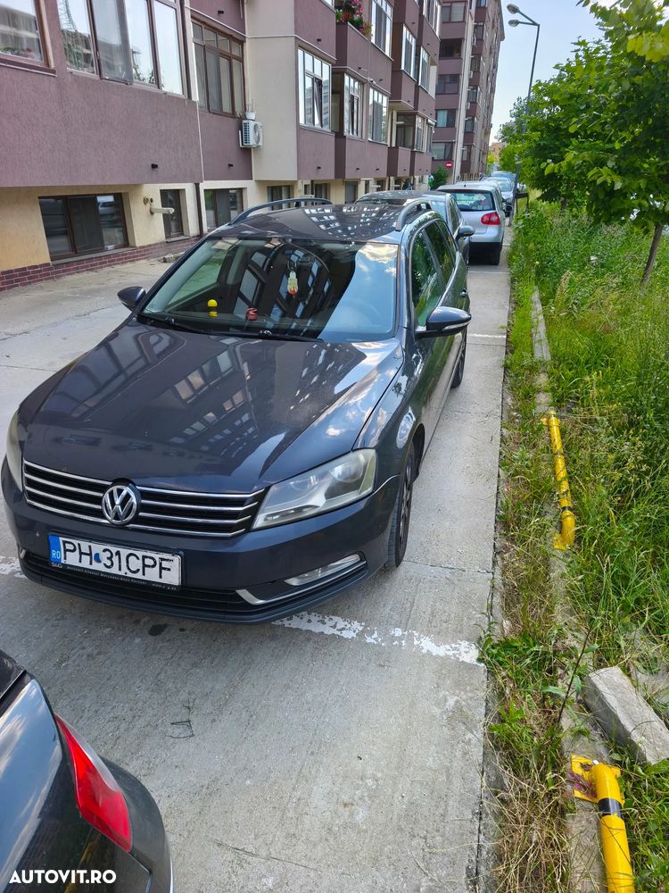 VOLKSWAGEN Passat