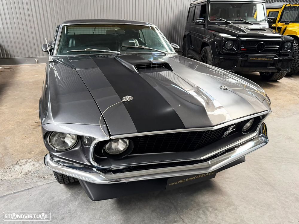 Ford Mustang - 13