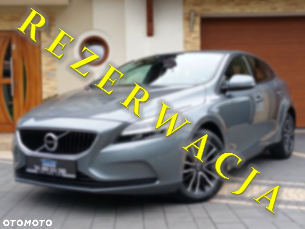 Volvo V40 D2 Momentum - 1