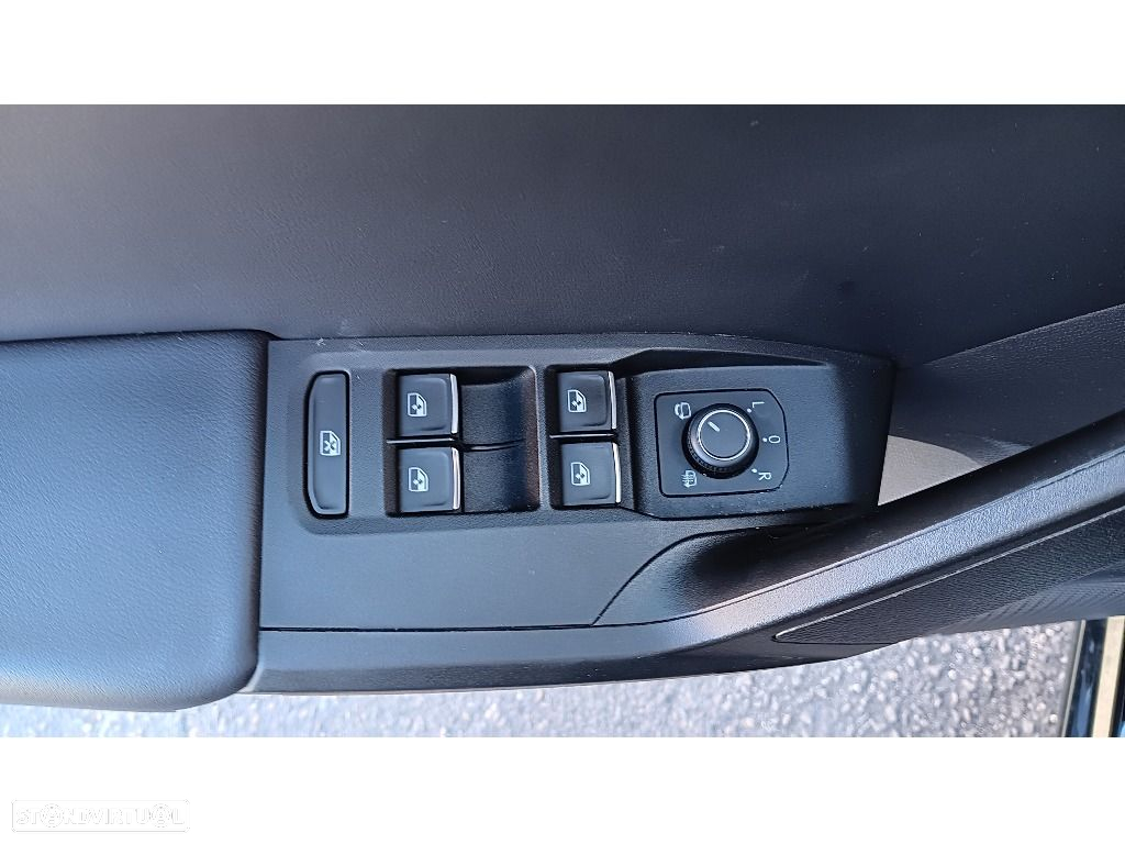 SEAT Leon ST 2.0 TDI FR DSG - 8