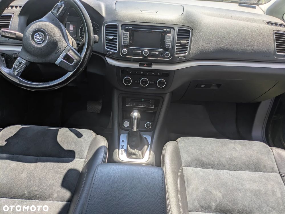 Volkswagen Sharan 2.0 TDI Highline DSG - 11