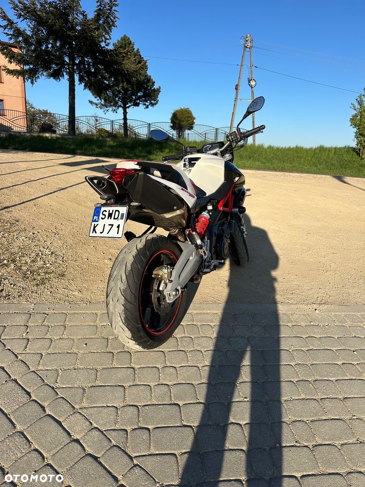 Aprilia Shiver - 3