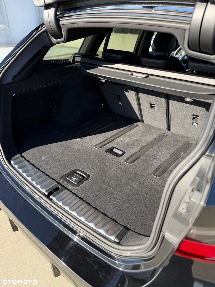 BMW Seria 3 320d xDrive mHEV M Sport - 17