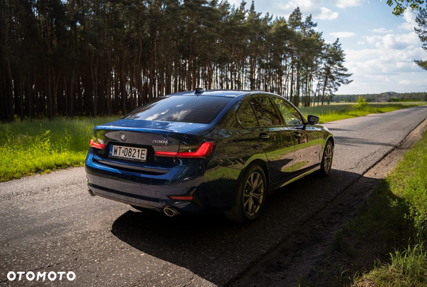 BMW Seria 3 330i Advantage sport