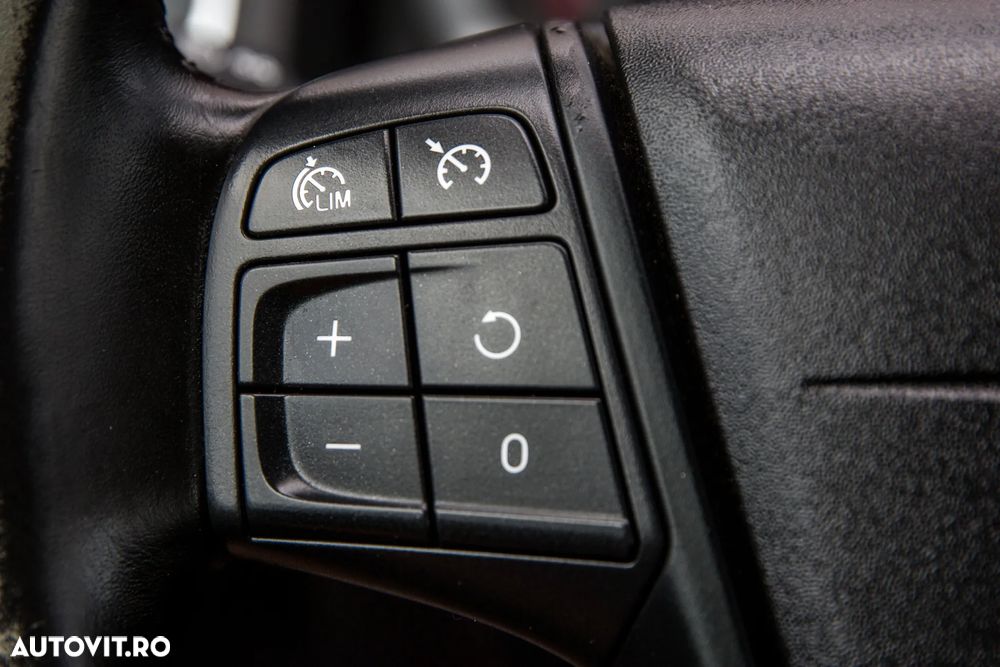 Volvo V60 D2 Geartronic Kinetic - 32