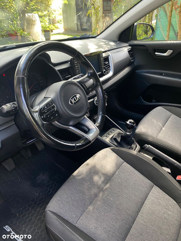 Kia Stonic 1.2 L - 9