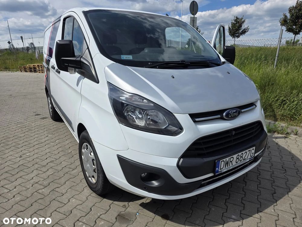 Ford TRANSIT CUSTOM - 11