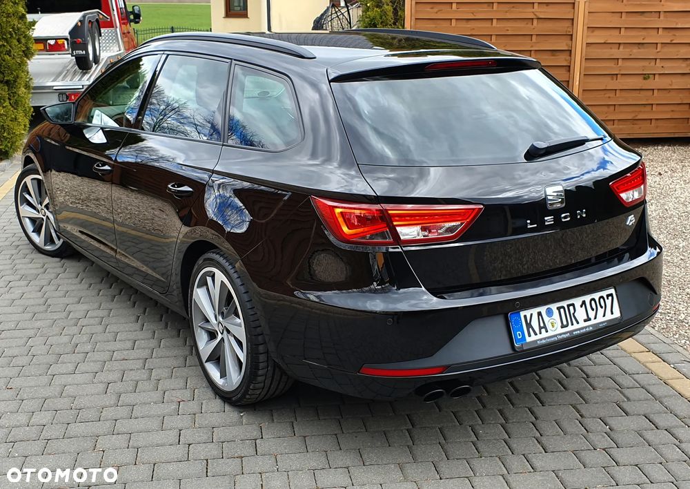 Seat Leon 2.0 TDI DPF Start&Stop DSG FR - 9
