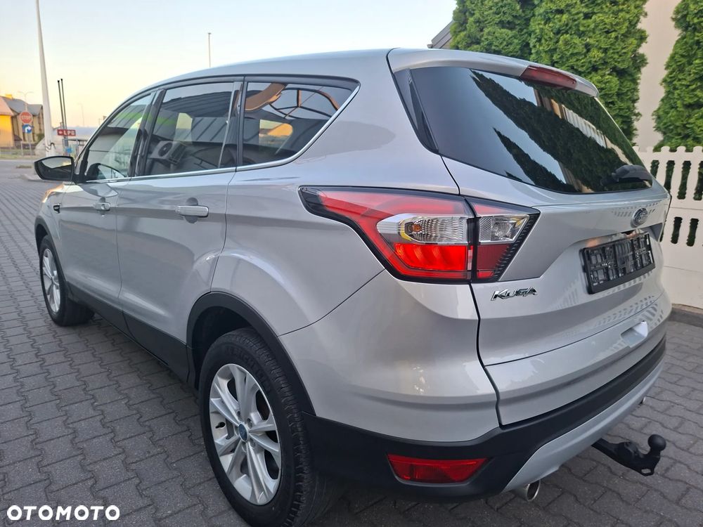 Ford Kuga 2.0 TDCi 2x4 Black & Silver - 13