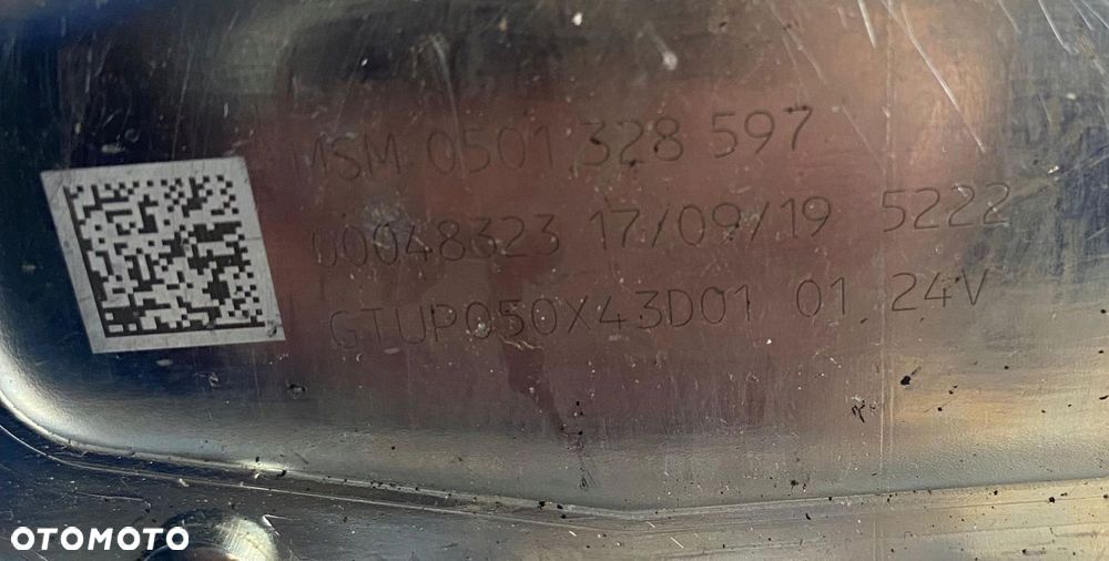 SIŁOWNIK LEWARKA SKRZYNI BIEGÓW ZF TRAXON 0501 328 597 - 3