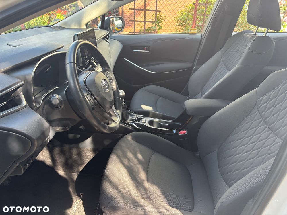 Toyota Corolla 1.5 Comfort - 13