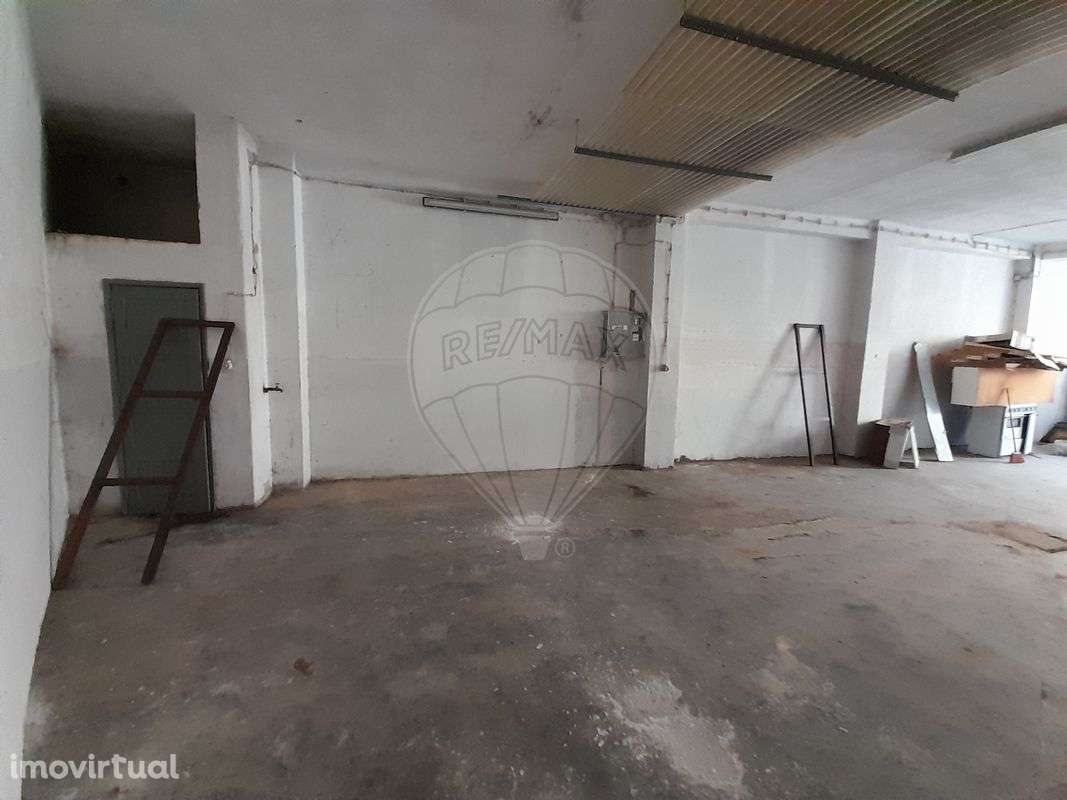 Garagem  para arrendamento - Grande imagem: 2/3